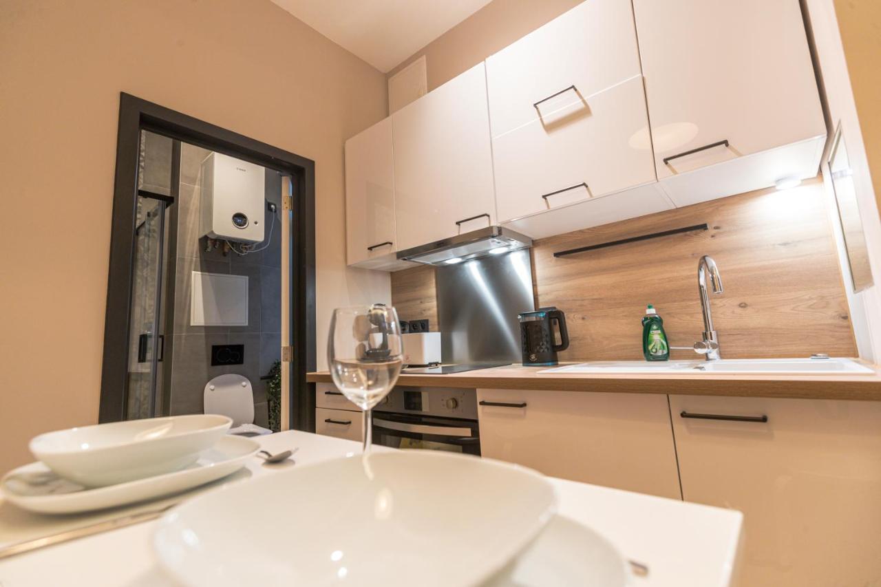 Golden Dove Luxury Aparts Brussels Exterior photo