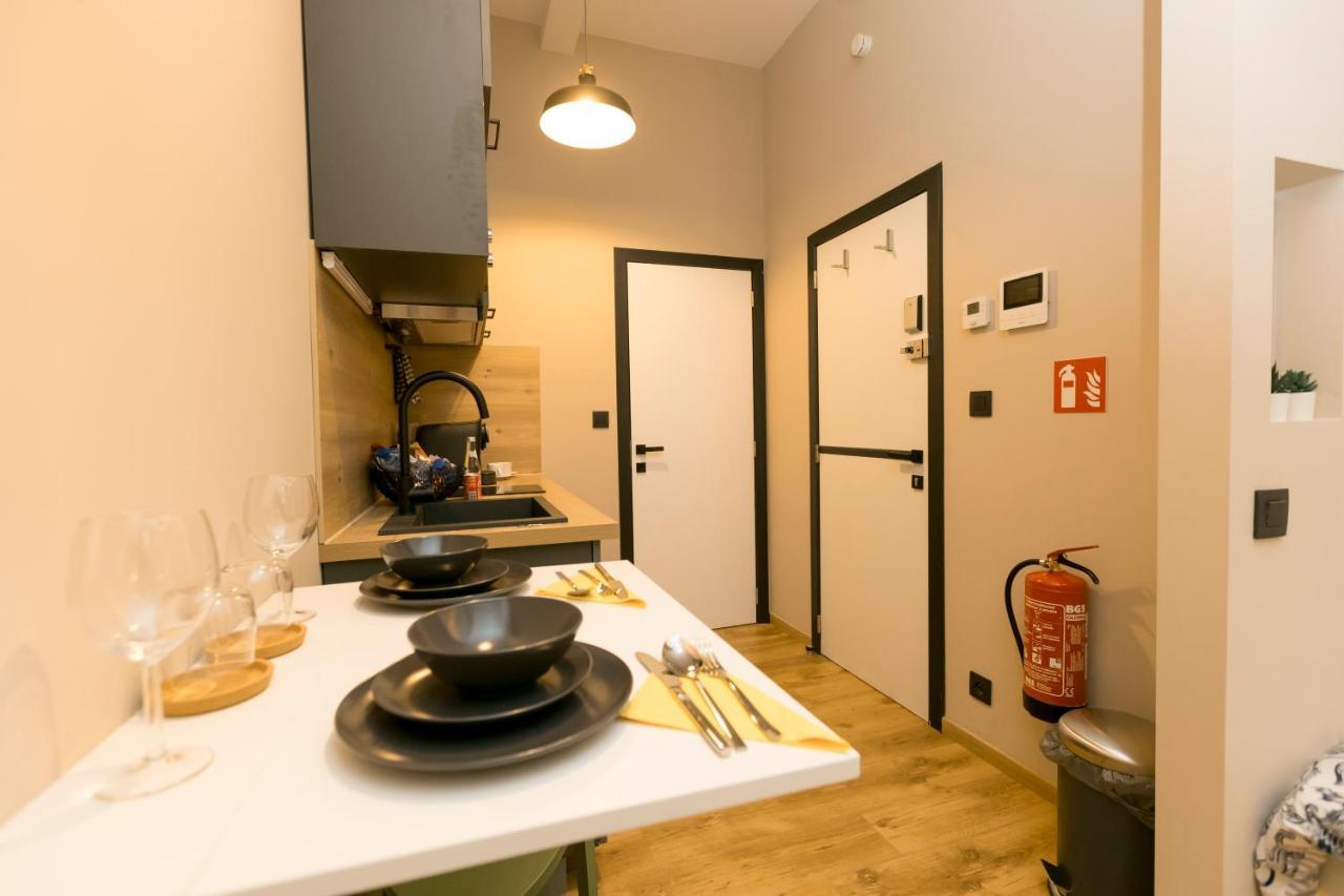 Golden Dove Luxury Aparts Brussels Exterior photo